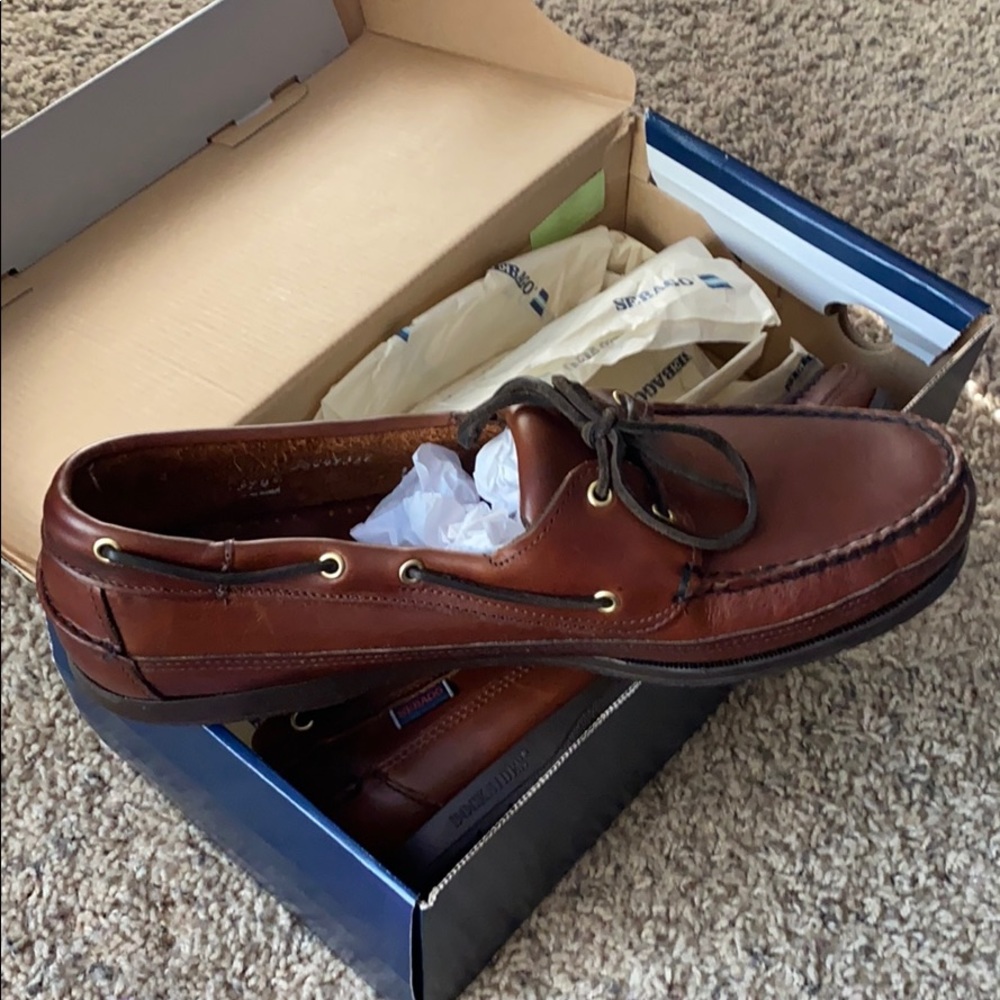 Sebago brown oiled luxury leather boat shoes